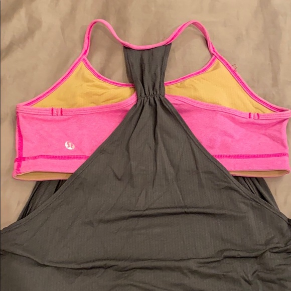 Lululemon built in bra tank size 8 - Picture 3 of 3